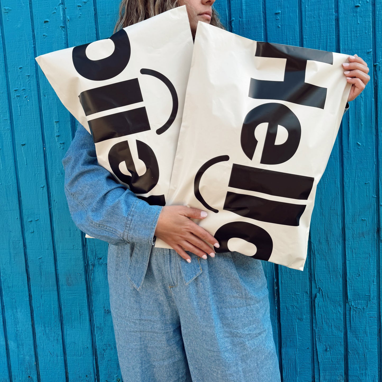 14x19" HELLO Poly Mailer